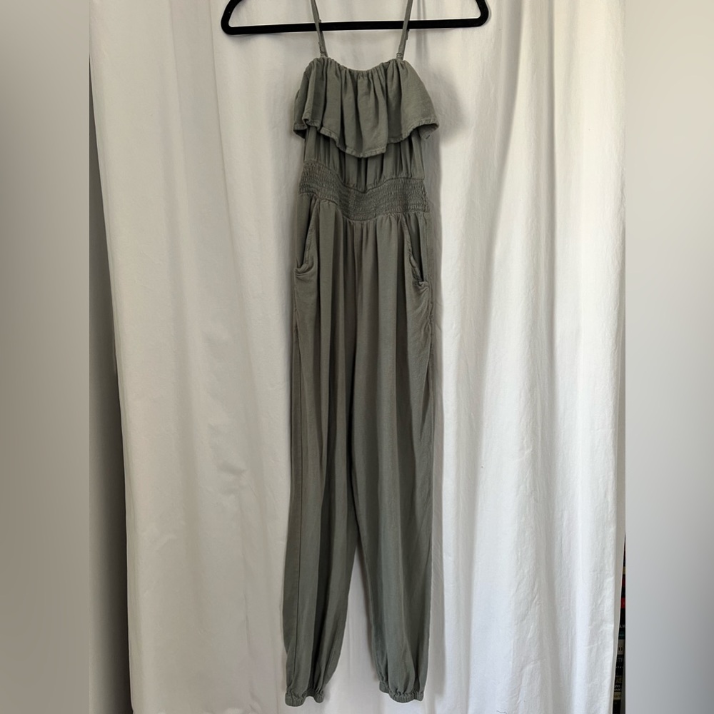 American Eagle ruffled jumpsuit XXS